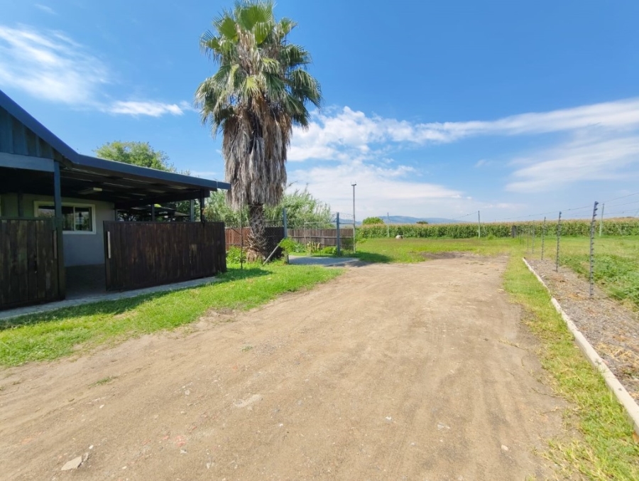 1 Bedroom Property for Sale in Hartbeesfontein North West